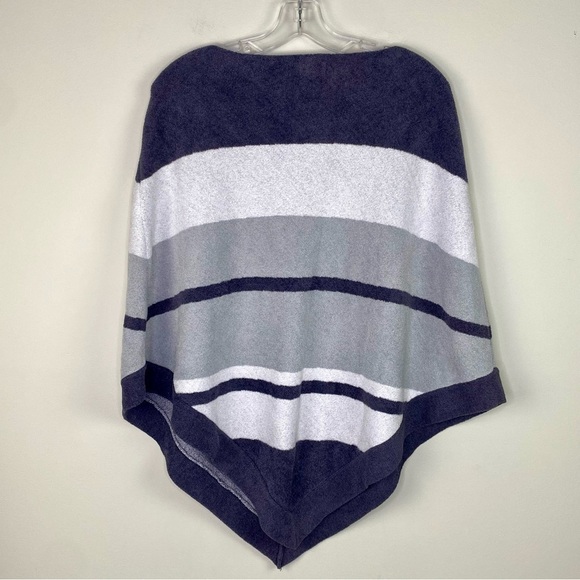 Barefoot Dreams Cozy Ocean Breeze Chic Ultra light super soft cape poncho OS - Picture 5 of 11